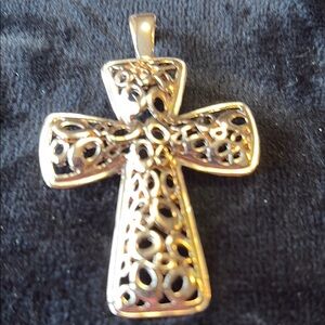 Elegant Gold Cross Necklace with Intricate Filigree